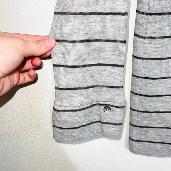 J. Jill Gray & Black Striped Pocket Front V-neck Sweater Small Women’s - Picture 4 of 11